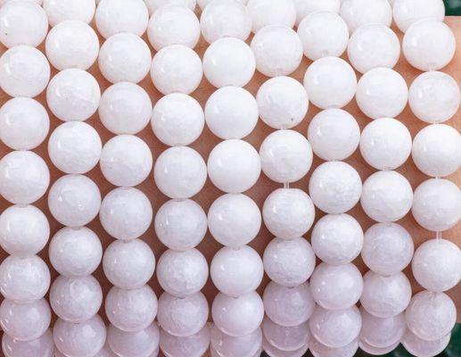 Biały Jade Luźne struny korali Semi-drogocennego Kamienia Kryształowy naturalny kamienie szlachetne do robienia biżuterii DIY