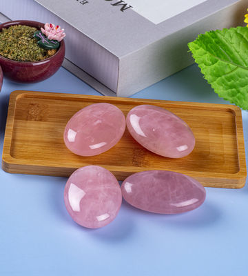 Naturalny Róża Kwartas Palm Stone Healing Polerowany kieszonkowy Róża Kwartasz Kamień Kamienny Strach Kamień Likwidacja niepokoju
