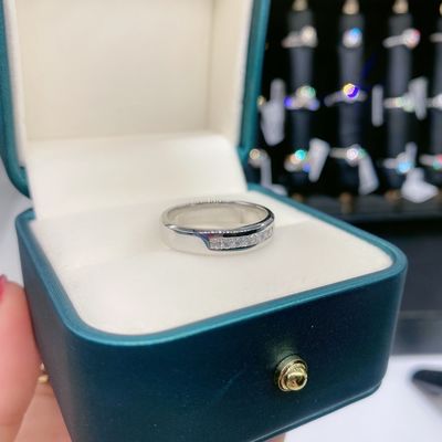 Złoto 18k Moissanite Diament Pierścień zaręczynowy Kolor dostosowany